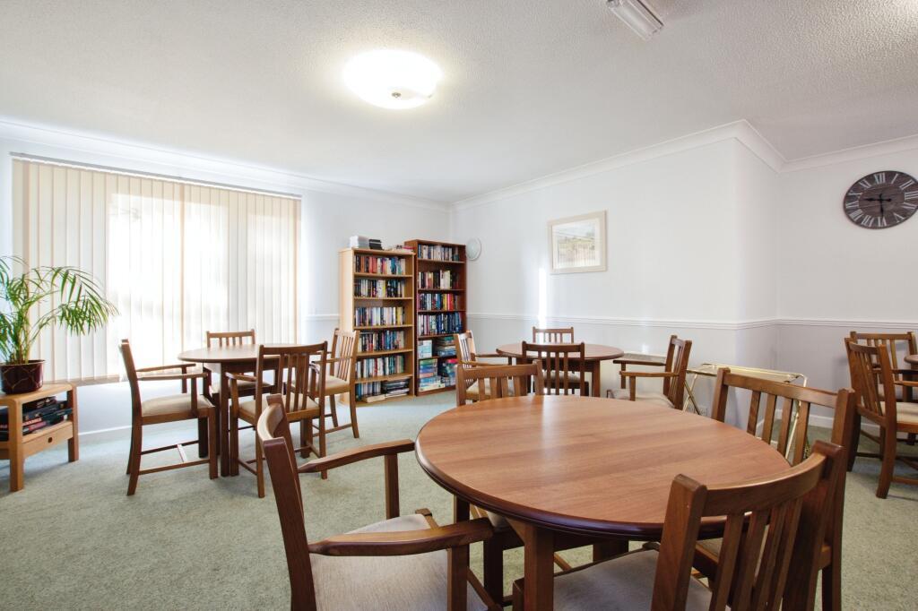 RESIDENTS LOUNGE