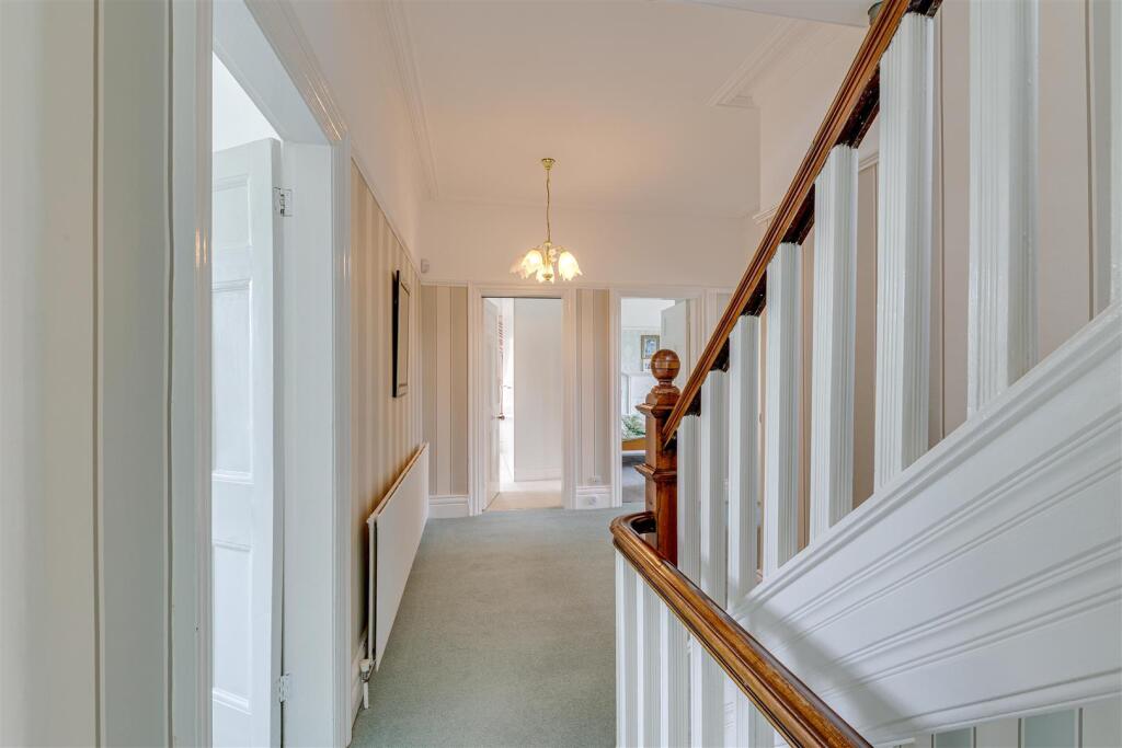 20 dowhills Road_31.jpg