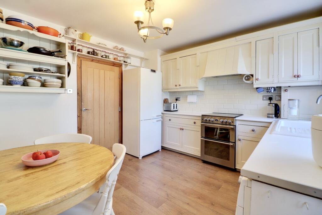 Kitchen diner