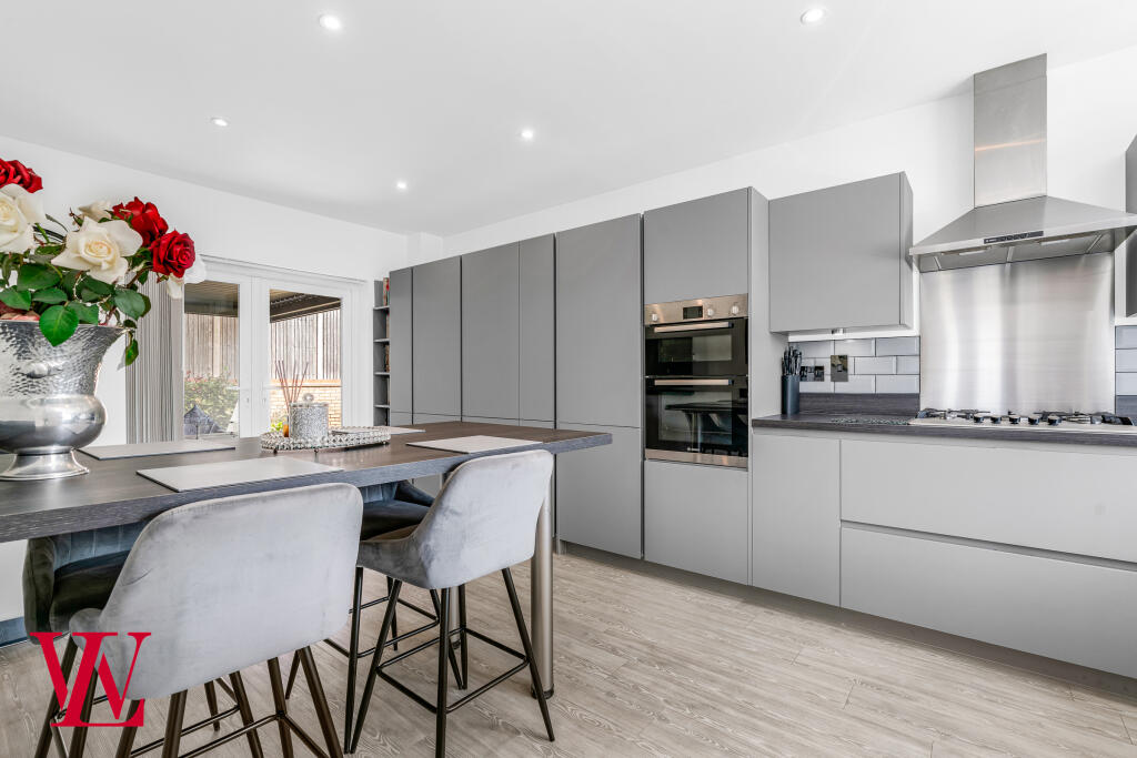 Kitchen / Breakfast Room