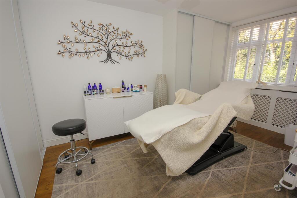 Family Room.jpg