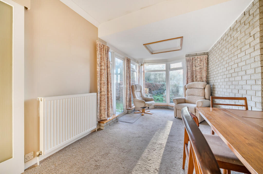 1386754-8-693c368...