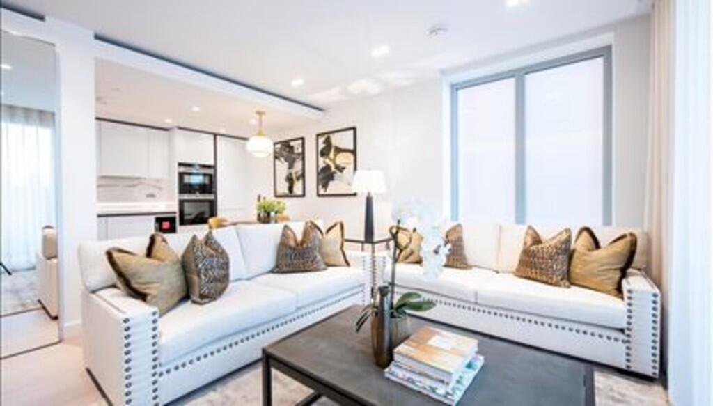 ss_p6267_63862961...