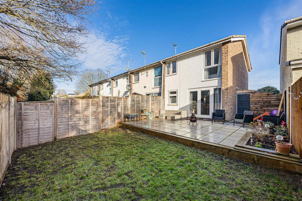 Lowfield Road, Caversham, Reading