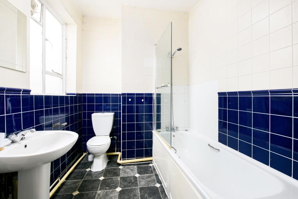 Bathroom.jpg