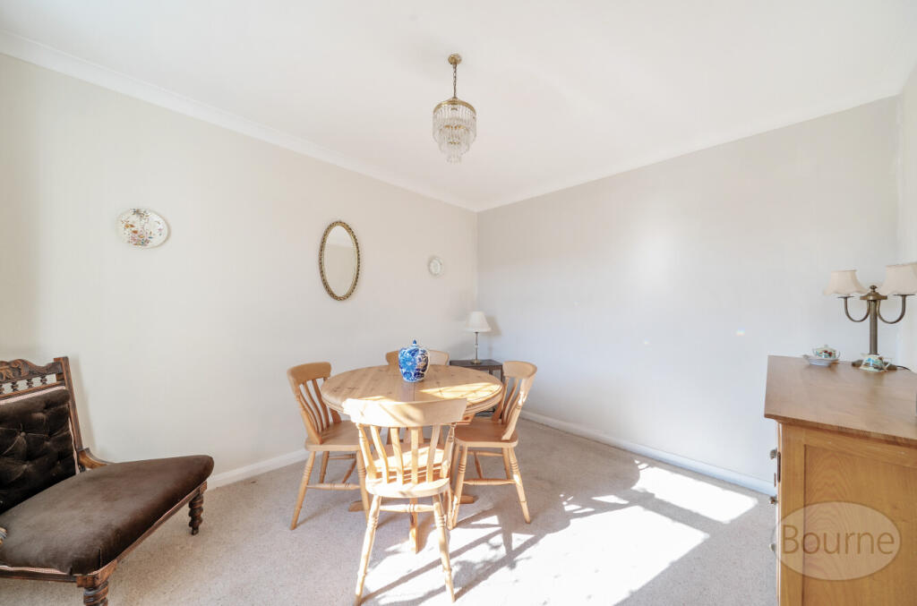 4d383538-9989-4b6...