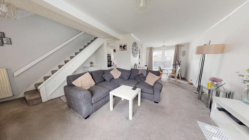 LOUNGE AREA