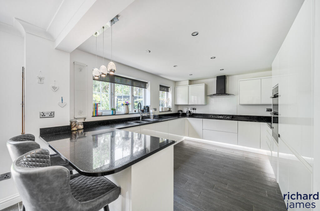 a0a5030b35e44c1ba7c8915a8265cb62