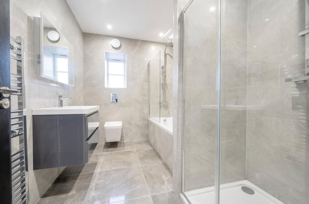 1363819-11-68e515...