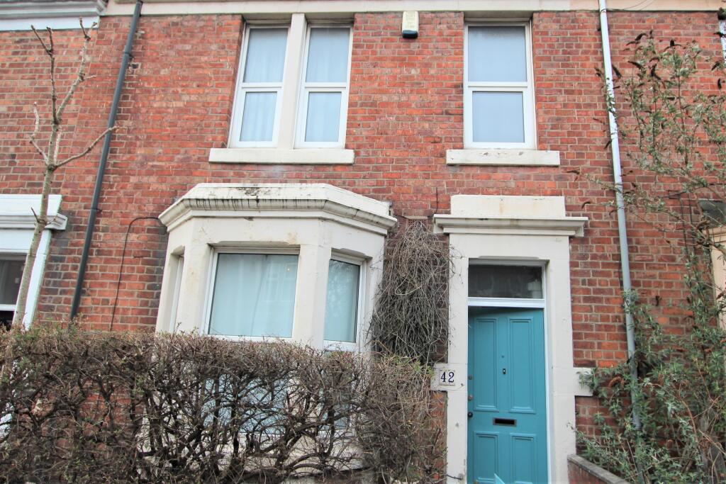 front view of 3 bed 