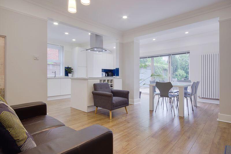 Open Plan Kitchen/Breakfast/Diner