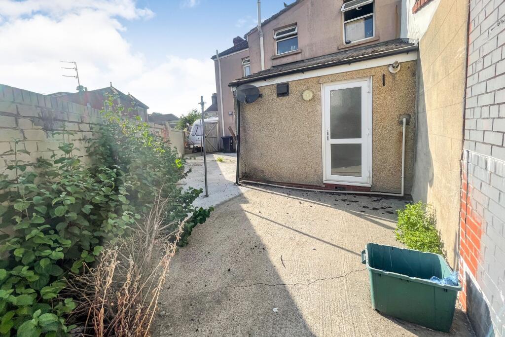 Flat 2, 49 Roseberry Road, Redfield, Bristol, BS5 9QD