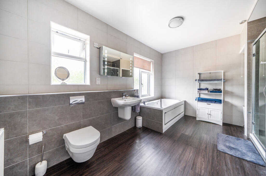 1318985-14-687664...