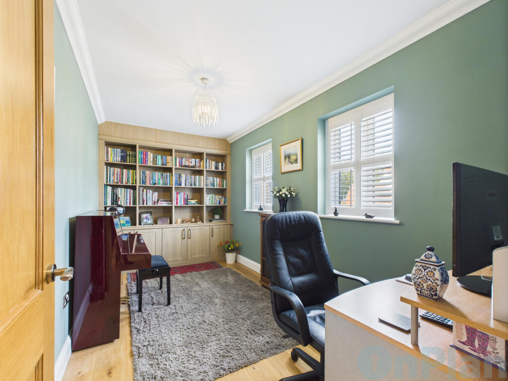 CAM04024G0-PR0028-STILL003