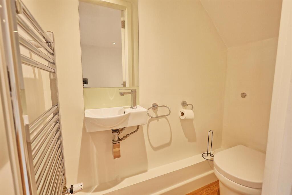 CLOAKROOM