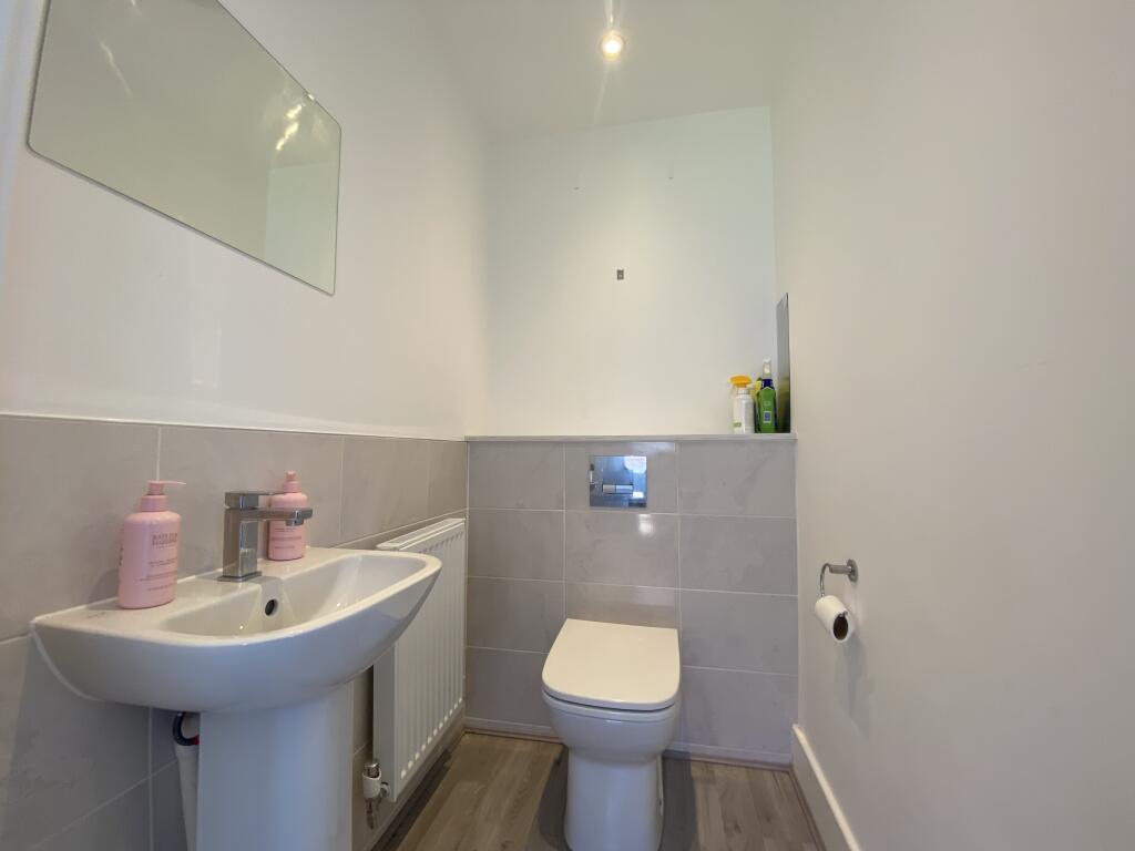 ground floor WC
