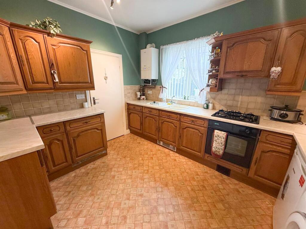 3 bed terrace, Silsden 19