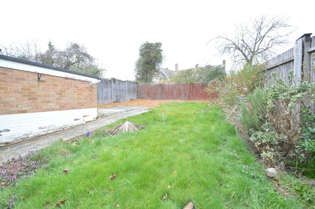 51 Nether Court rear garden.JPG