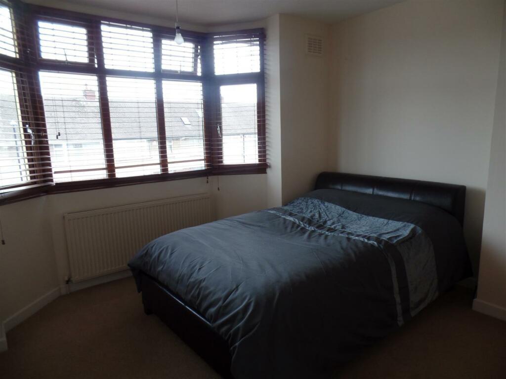 Keats Road, Poets Corner - Bedroom
