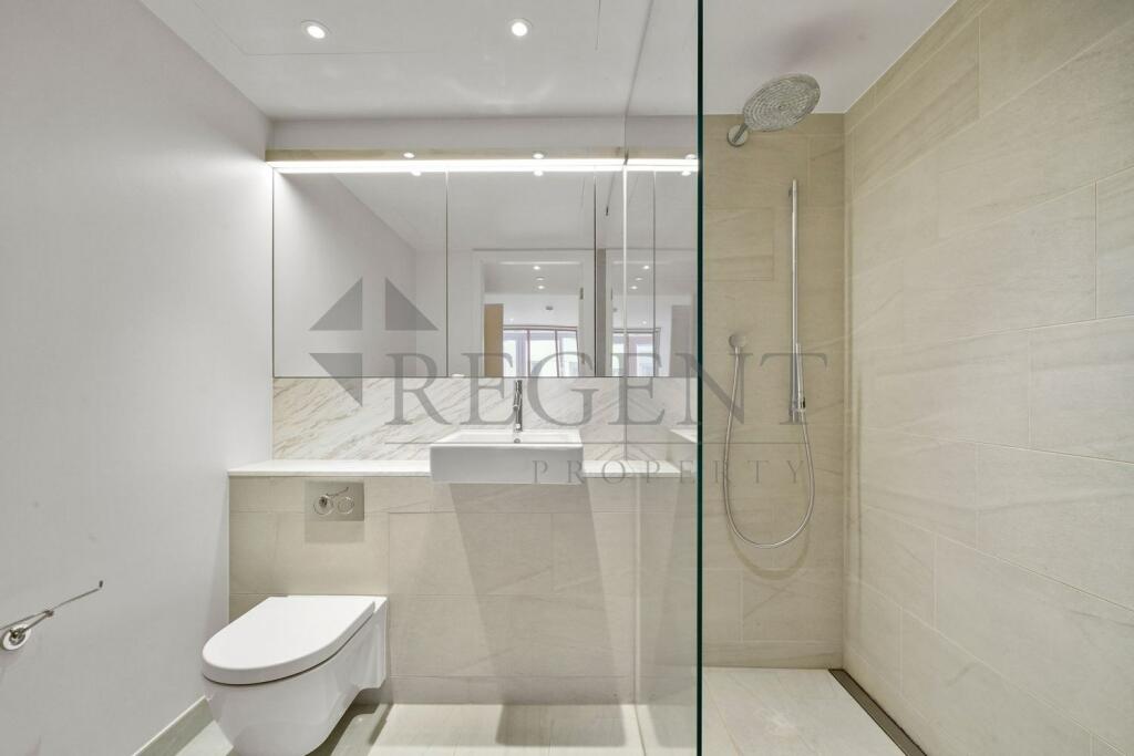 Main ensuite