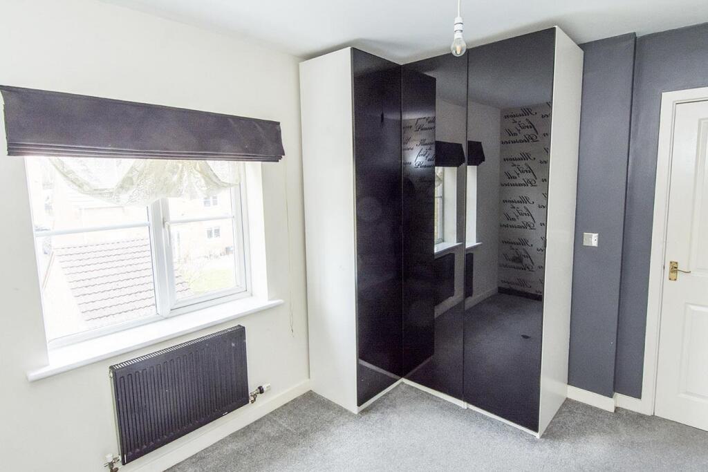 Bedroom Two Photo Two