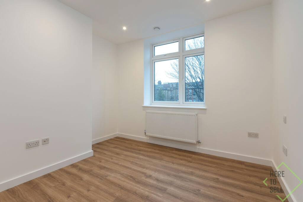 369 Green Lanes, London, N13 4JH-66