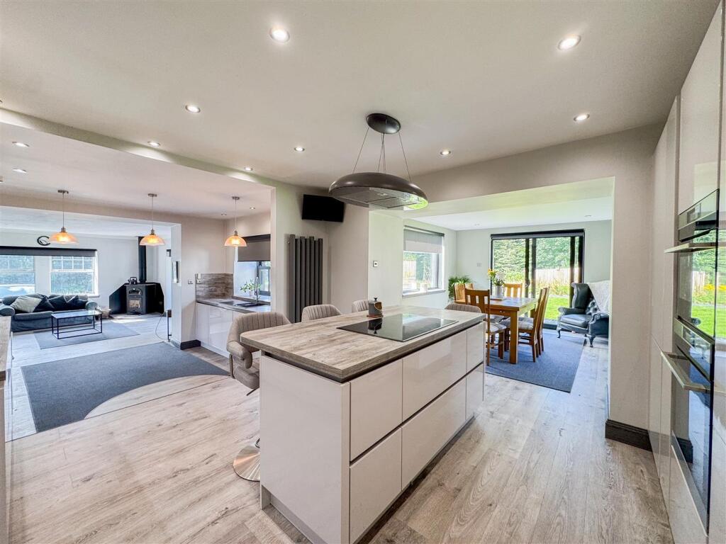 Dining Kitchen/Family Room