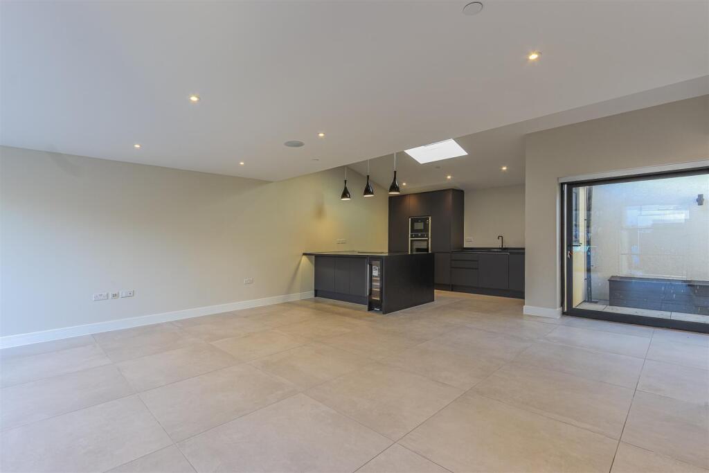 Conway Road 59 Mews House-12.jpg