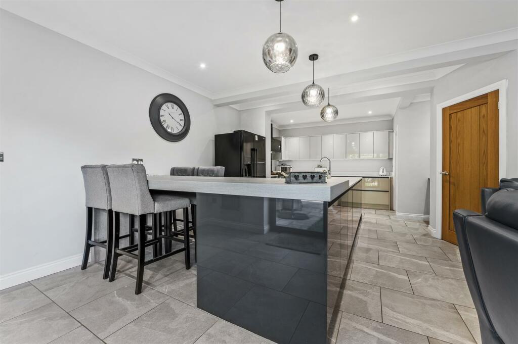 Kitchen/Breakfast/Family Room