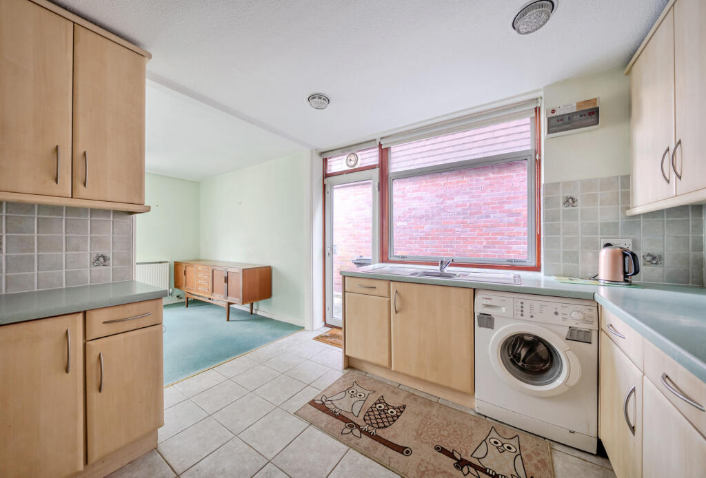 1388609-11-693949...