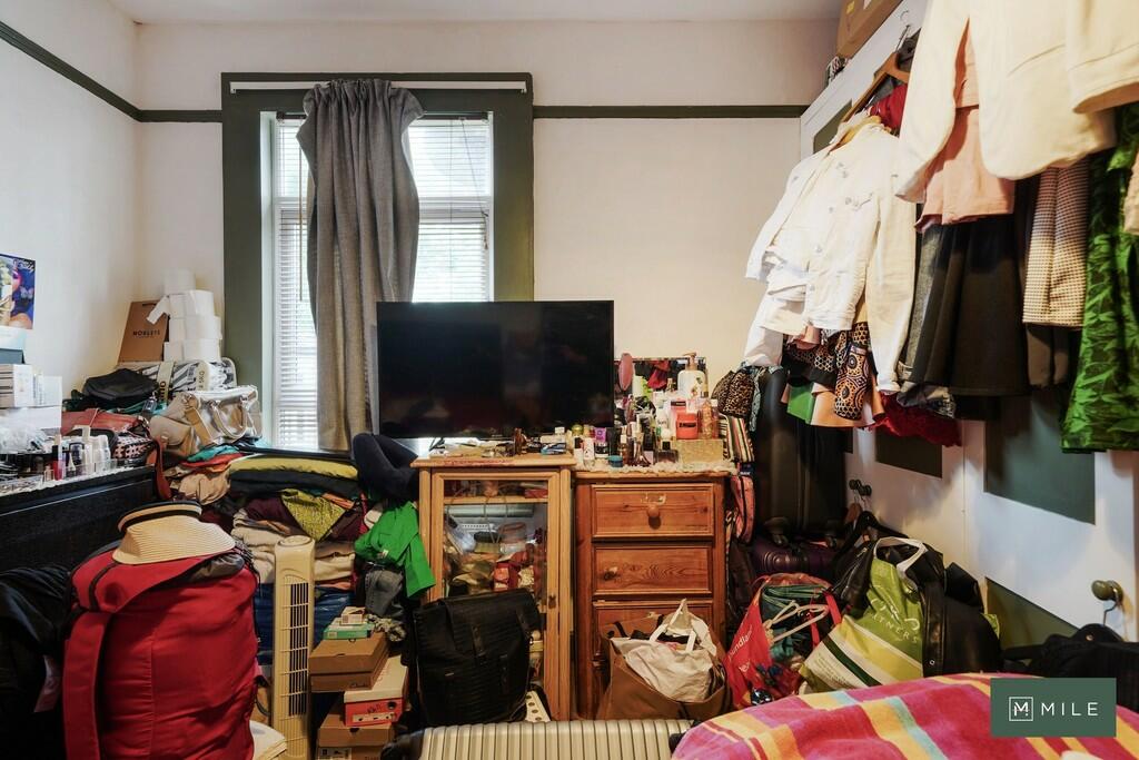 36b Casselden Roa...