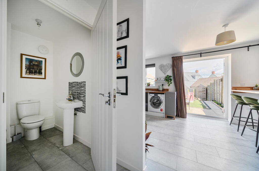 1298691-5-683742f...