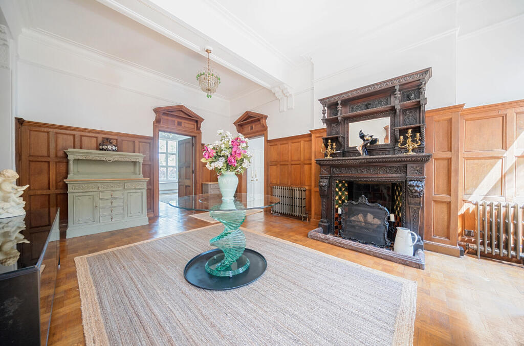 31-68233aa7dfa85-...