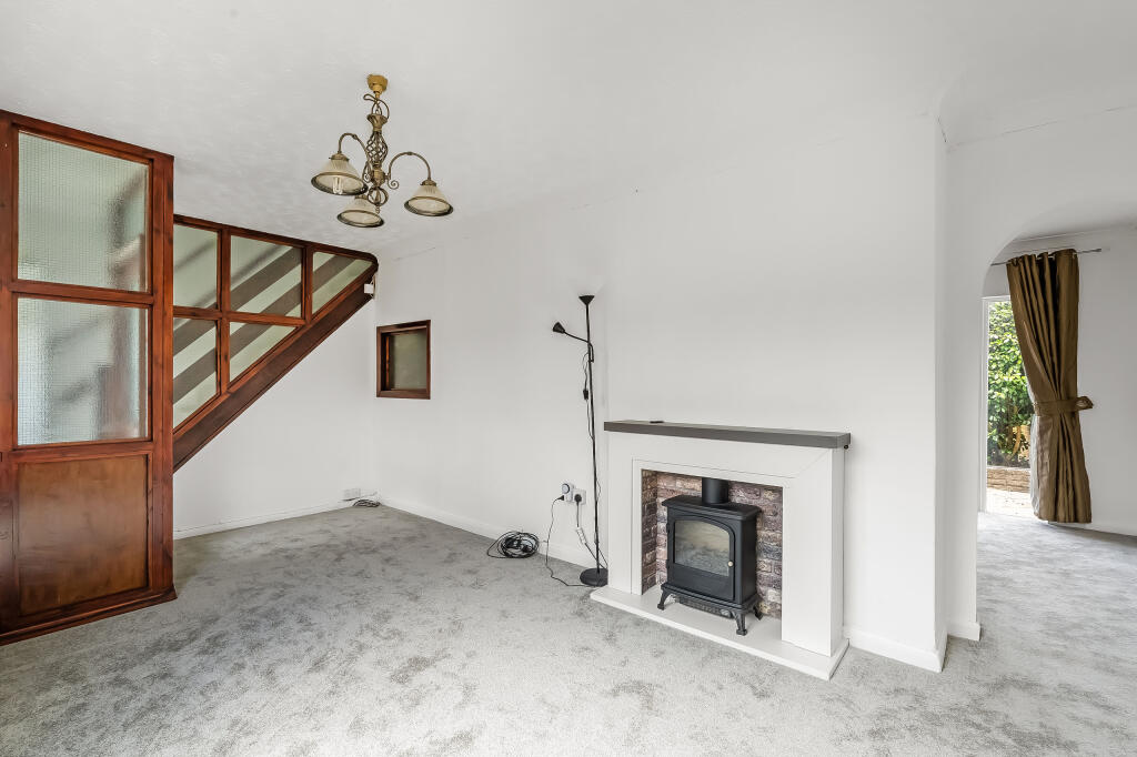 31-Pollards-Oak-Road-28