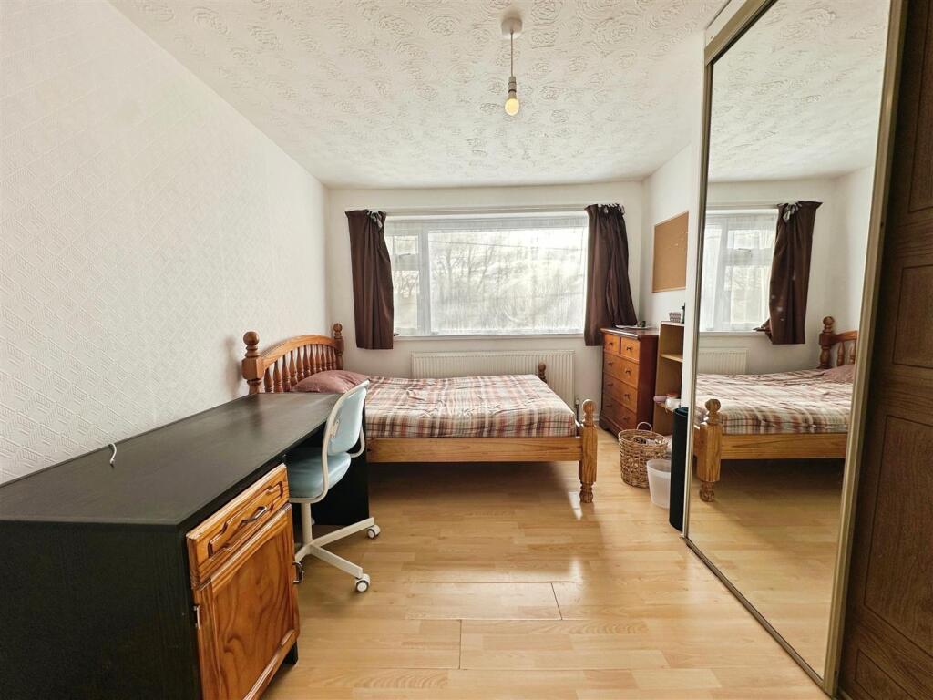 802c1901--42DB-AF94-416CC2BCF379-63371-00002B9A34F