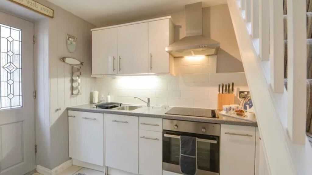 Kitchen .jpg