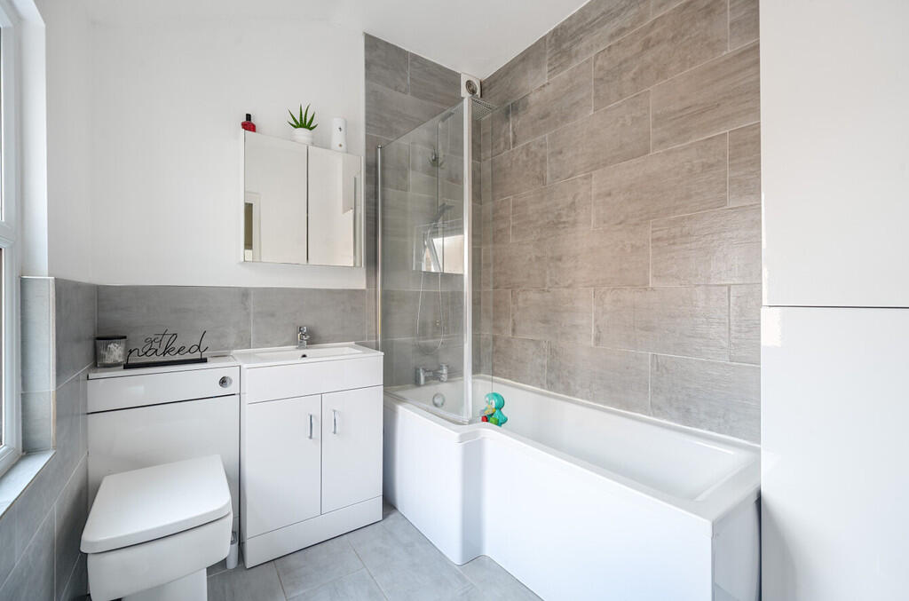 1324775-12-687609...