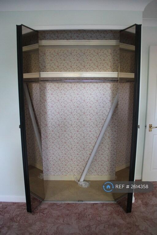 Bedroom 1 Storage