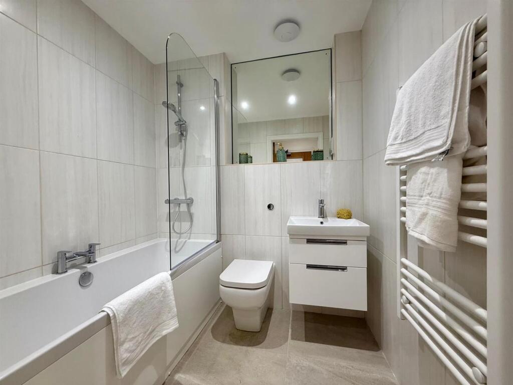 66 pr 14 bathroom with bath 1.jpg