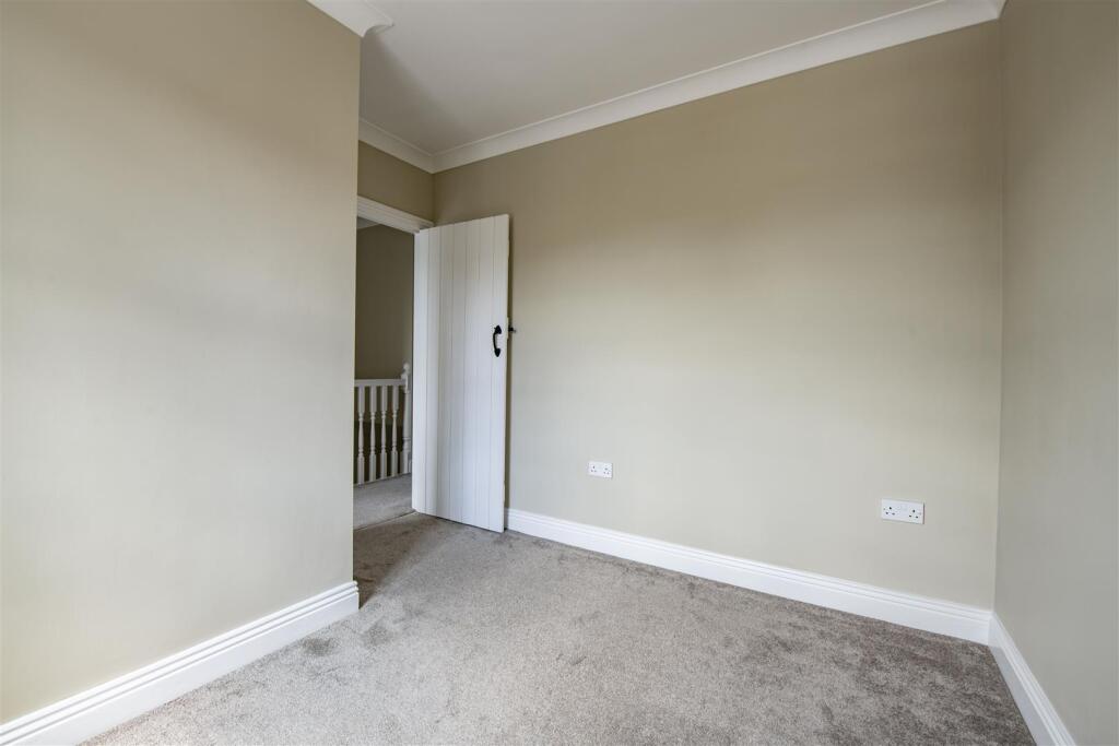 Davison Court Landscape -14.jpg