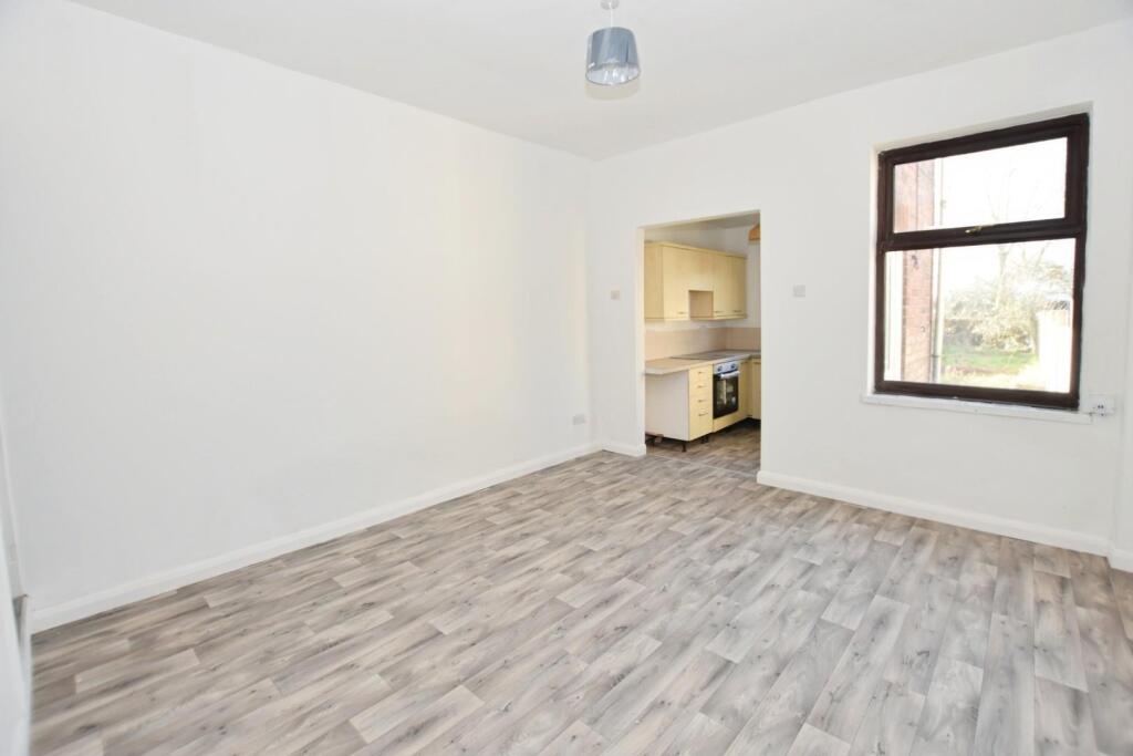 a7b2ade4-Dining 20Area.JPG