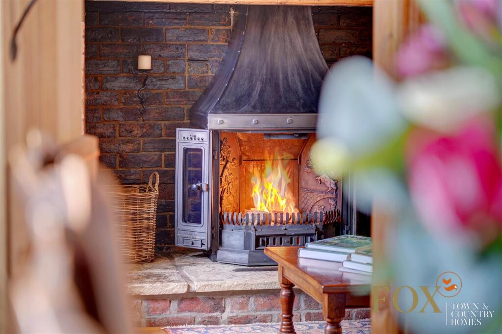 Folly Cottage (6).jpg