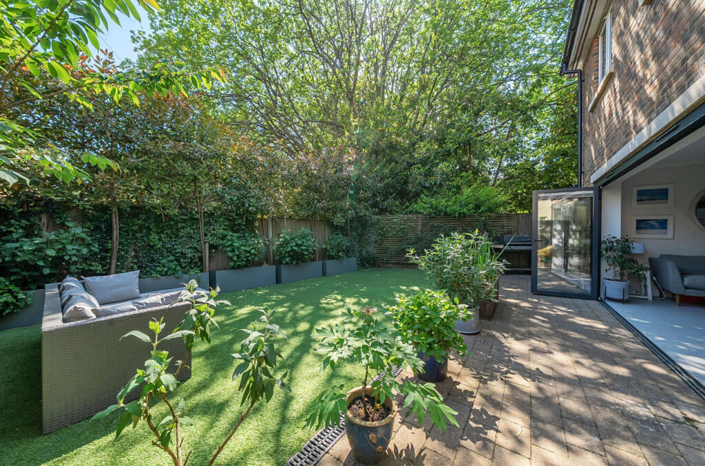 1290541-5-682ad9d...