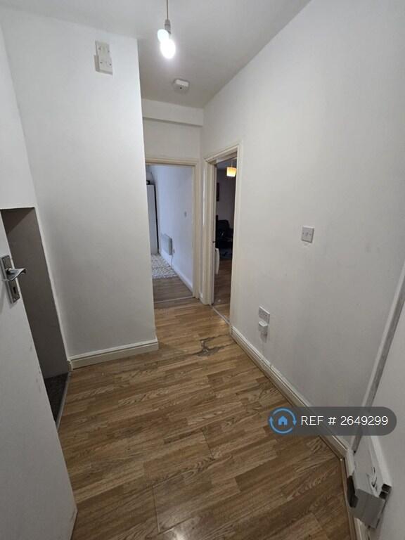 Lading Space Near The Door