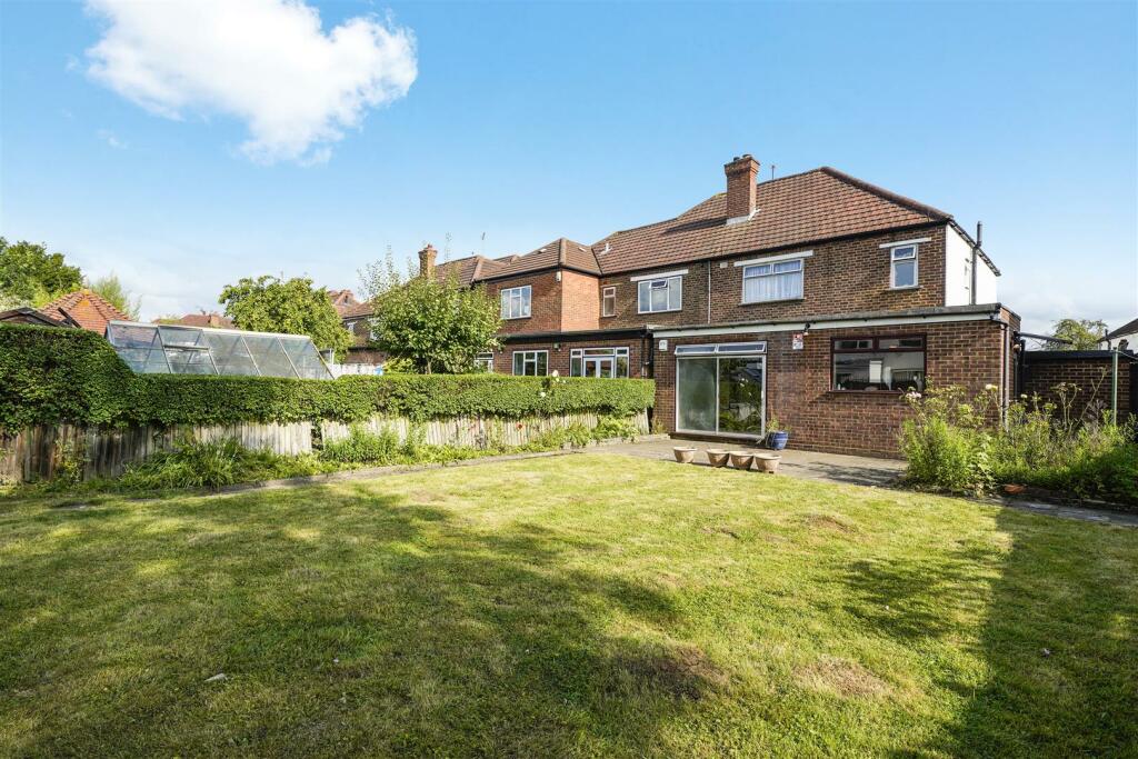 22 Langham Gardens - UShQZJWqwjo0PA7vbun9.jpg