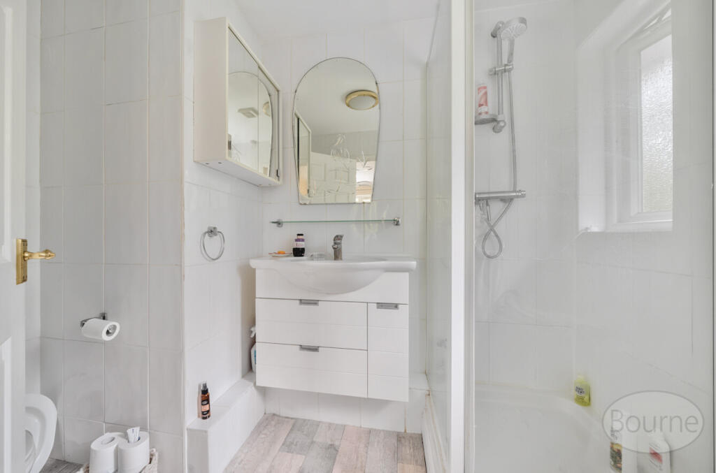 2135d702-c261-442...