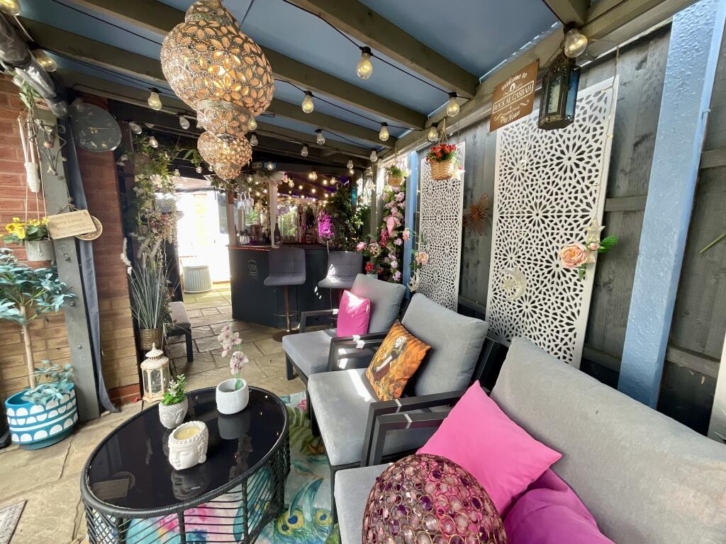 Outside Entertaining Area