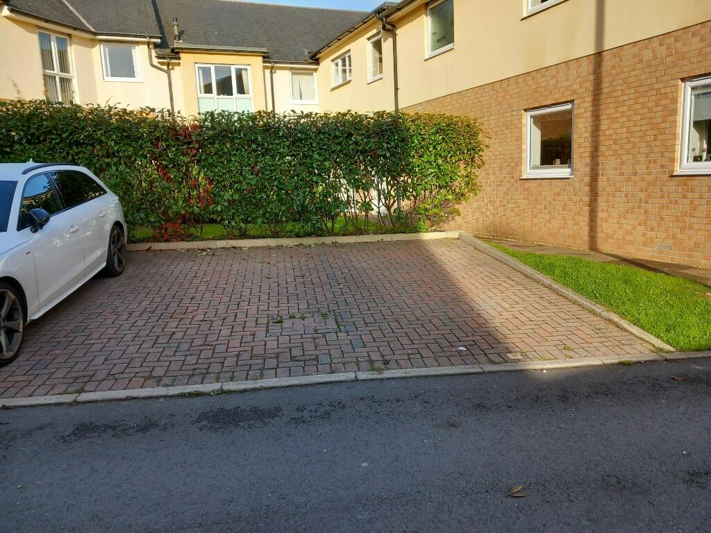 PARKING SPACE