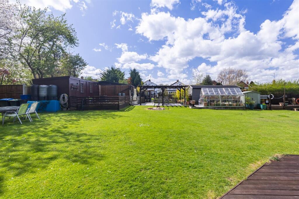 3 New Farm Dr (44).jpg