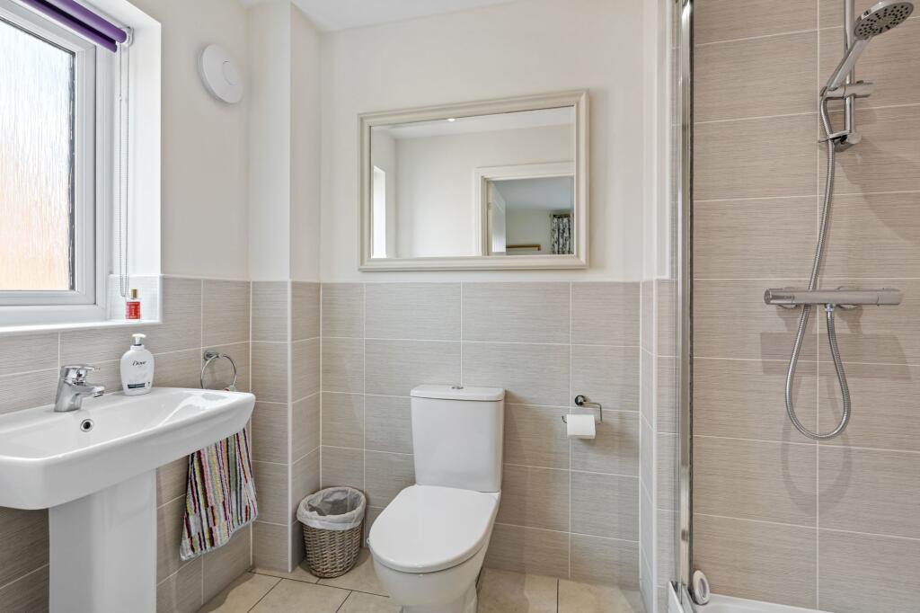Bedroom 3 en suite
